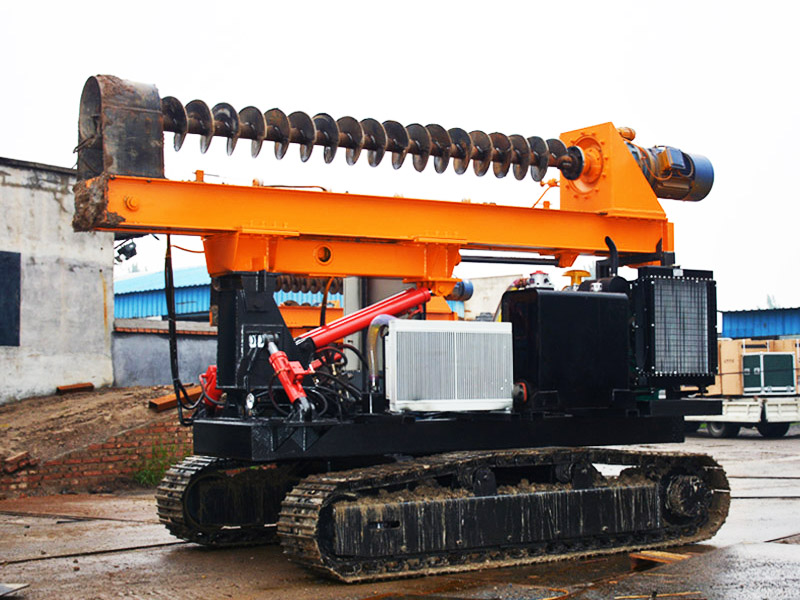 履帶光伏打樁機(jī)